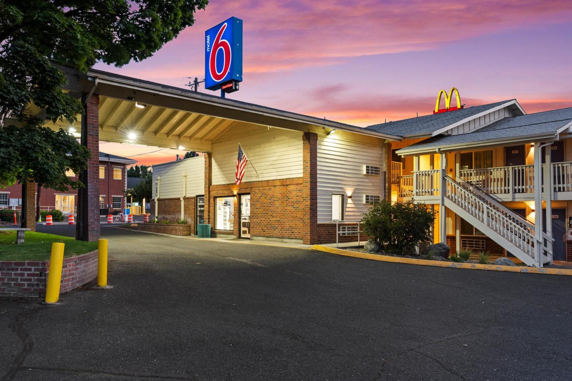 Motel 6 Clarkston Wa Exterior photo
